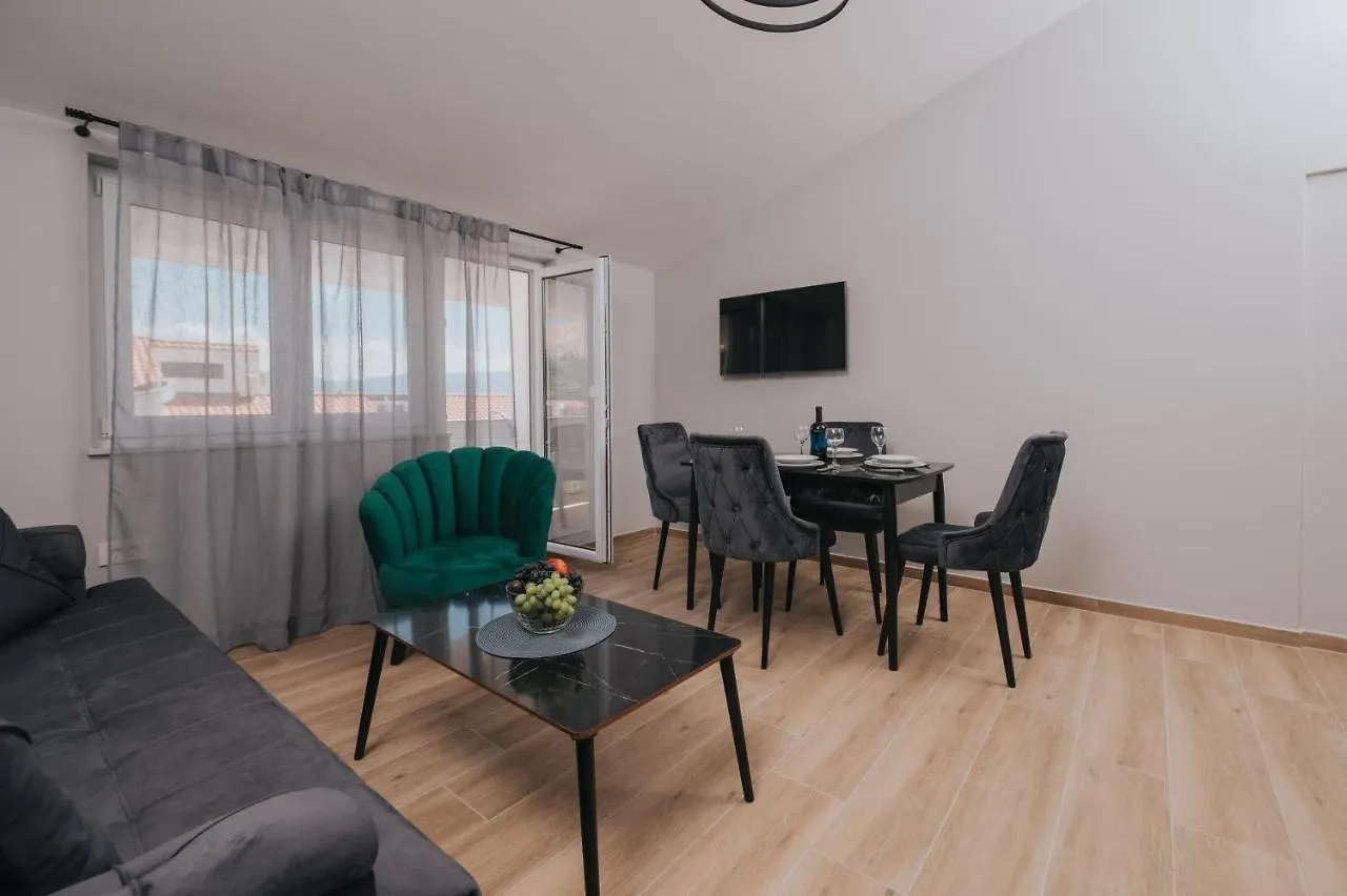 Apartments Virgine Maria Башка Хорватия