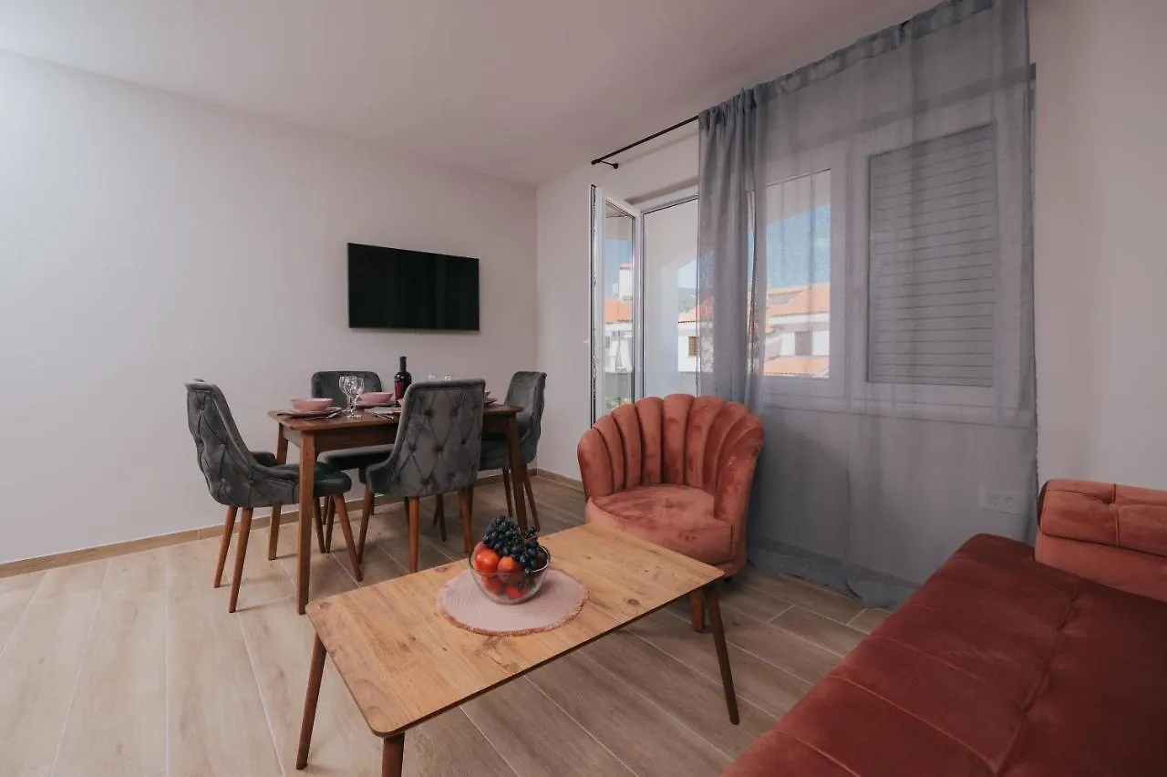 Apartments Virgine Maria Baška Chorvatsko
